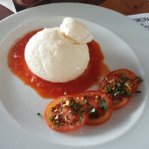 Para empezar - Burrata pomodoro