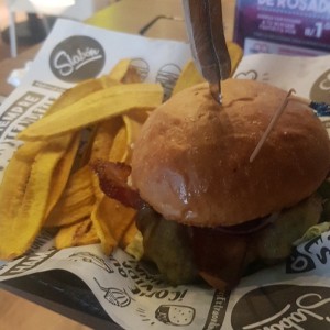 tradicional hamburguesa