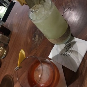 Cocteles Socialite y Roots