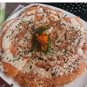 pizza sushi salmon fresco