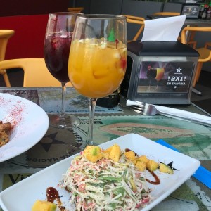 ensalada nacion y sangrias