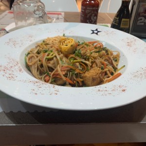 Phad Thai de Pollo