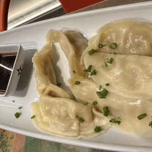 Gyozas Mixtas (3 de pollo+3 de cerdo)