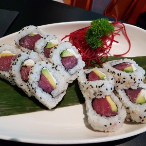 Maguro Roll