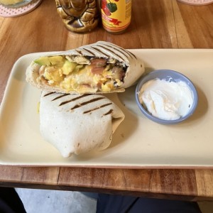 HUEVOS - BREAKFAST BURRITO