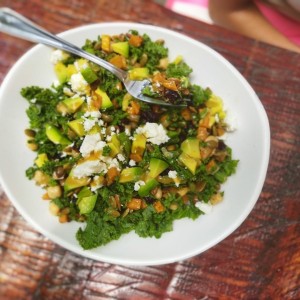 BOWLS kale aguacate garbanzos