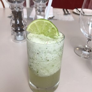 limonada con hierba buena 