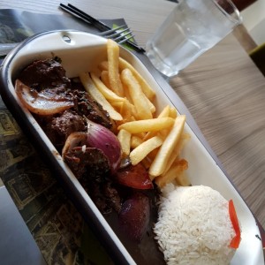Lomo saltado