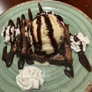 Postres - Brownie con Helado