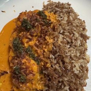 PLATOS FUERTES - CAMARONES ENCOCADOS