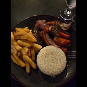 Lomito Saltado