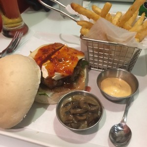 Le Clash (1/4 lb)