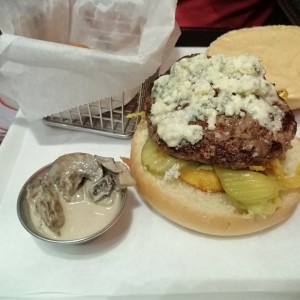 Hamburguesa con mis ingredientes - queso azul