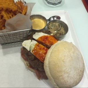 Le Clash (1/4 lb)