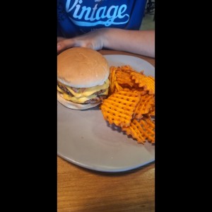 Chese Burgers - Cheese Burger