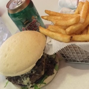 La Juicy Queen - Burger Week