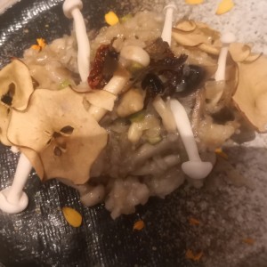 Risotto con hongos y trufa