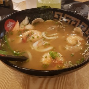 ramen mariscos