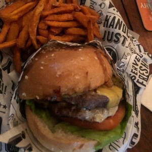 hamburguesa criolla con camote