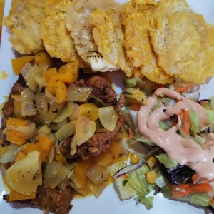 Pescado al escabeche con patacon