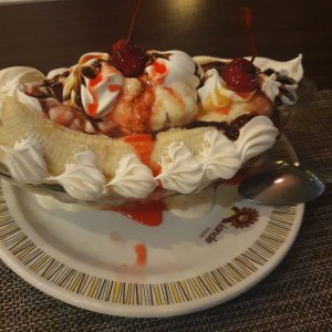 Banana Split, solo helado de vainilla !???