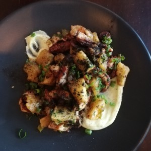 pulpo al fuego
