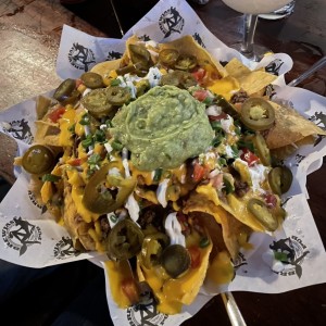 Especialidades - Nachos con todo