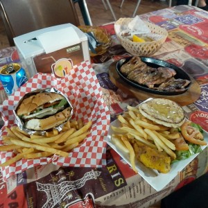 ?????? Muy buena la comida