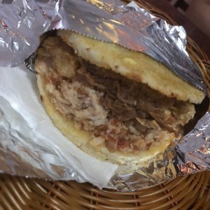 Arepa con todo!