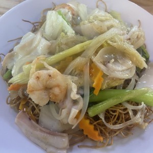fideos con mariscos