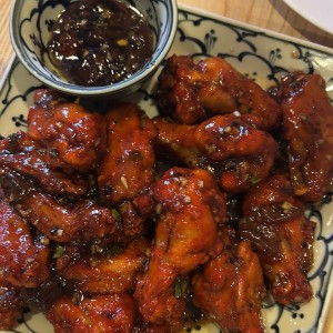Alitas de Pollo con Salsa de Tamarindo