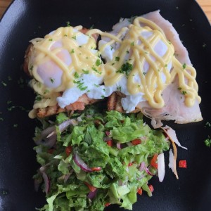 Huevos Benedictinos
