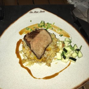 Filete de res en arroz concolon