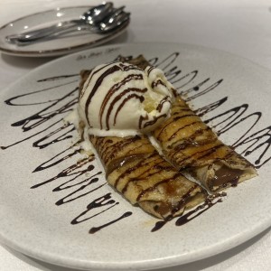 Crepe con Dulce de Leche