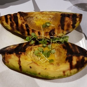 Aguacate a la parrilla