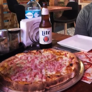 Pizza de Jamon