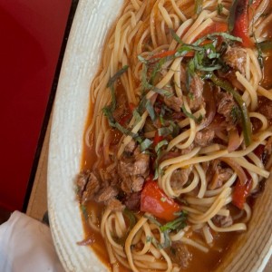 Pasta con Trozos de Filete