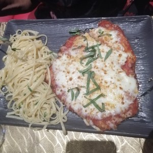 Pollo a la parmigiana