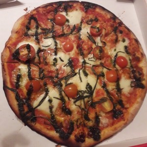 pizza capresa