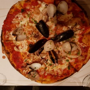 pizza mariscos