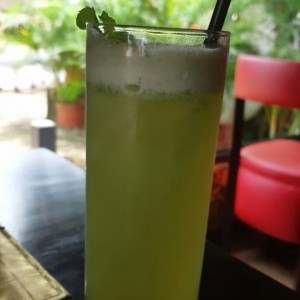 Limonada con Hierbabuena