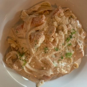 fetuccini con salmon