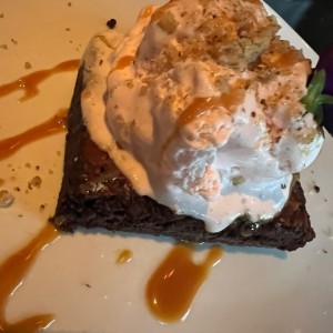 Brownie con helado
