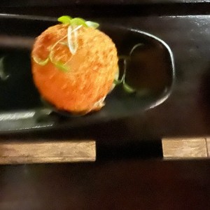 Croquetas con queso y salmon