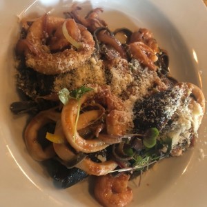 Linguini con mariscos 