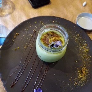 Tiramos Al Pistachio