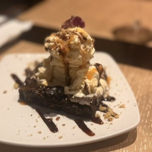 Brownie con Helado