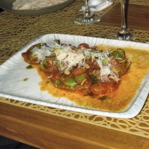 Ravioli De Ricotta, Champin?ones Confitados Y Espinaca
