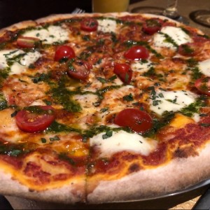 Pizza Caprese