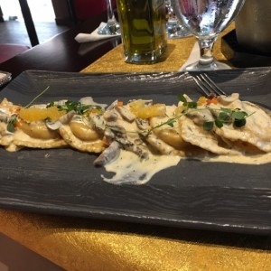 raviolis de salmon